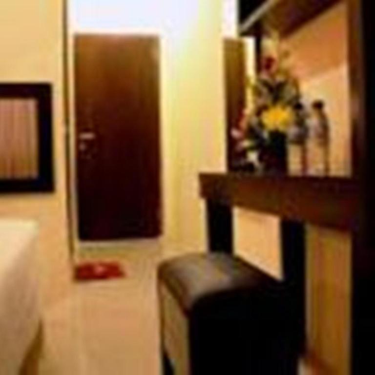 Asher Bali Transit Kuta  Room photo